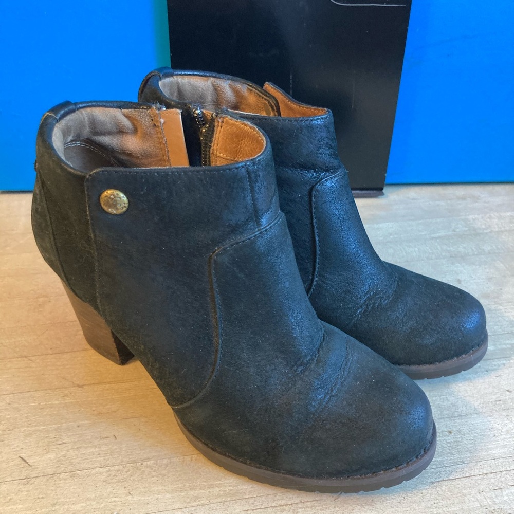 Clarks leather booties